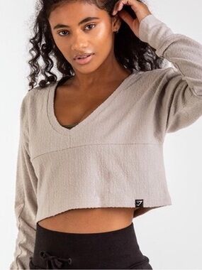 Gym Shark Long Sleeve Cropped Towel Terry Top V-Neck✨